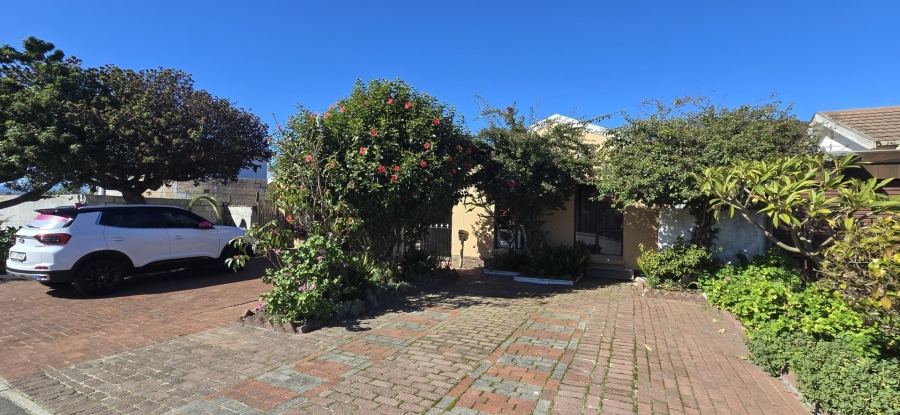 3 Bedroom Property for Sale in Bernadino Heights Western Cape